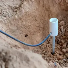 Jak podłączyć uziemienie w starej instalacji i uniknąć zagrożeń