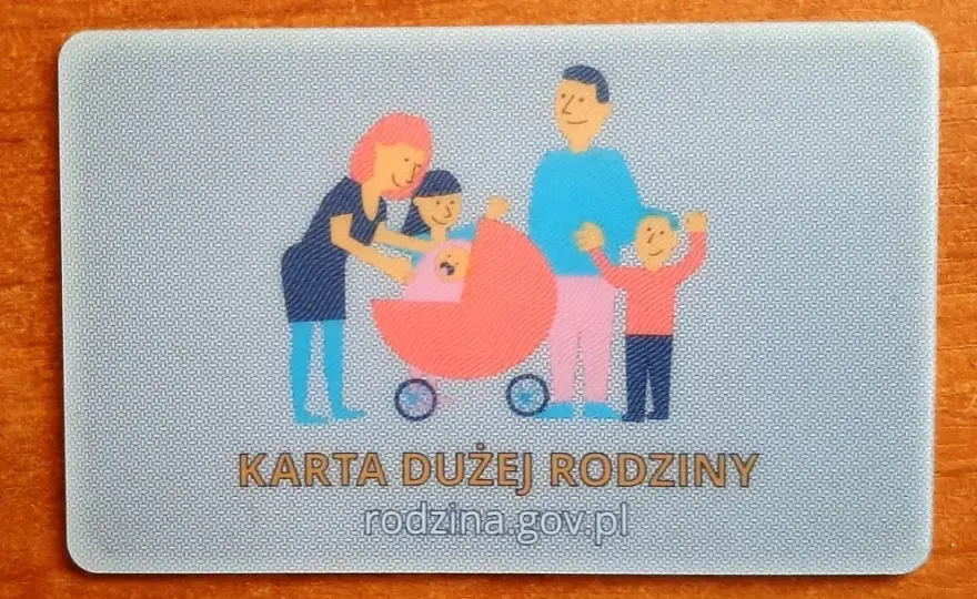 Czy karta dużej rodziny daje zniżki na prąd? Sprawdź, co możesz zyskać