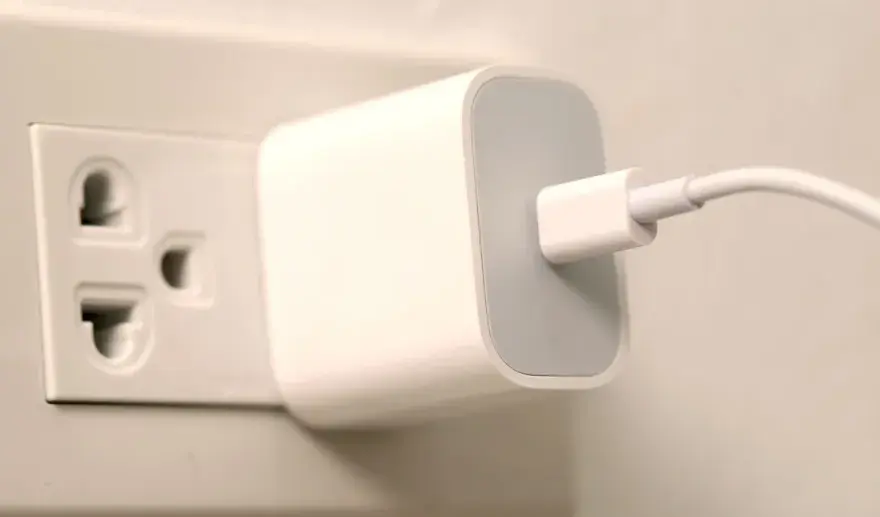 Gniazdka w Egipcie - Czy polskie wtyczki pasują bez adaptera?