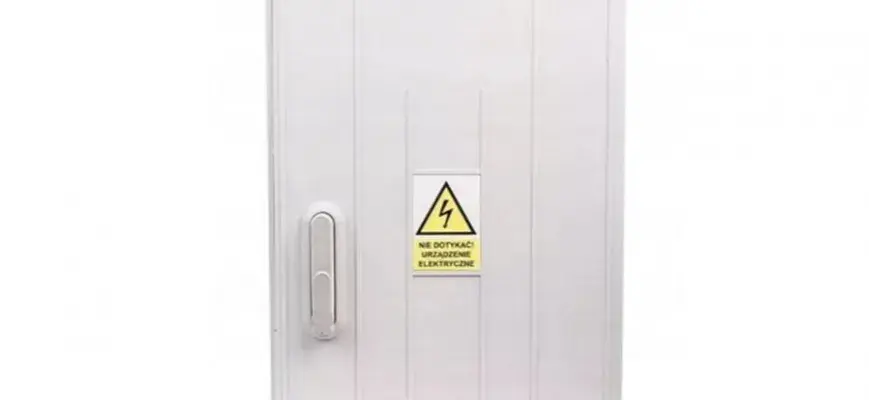 Jak otworzyć skrzynkę elektryczną bez ryzyka i bezpiecznie?