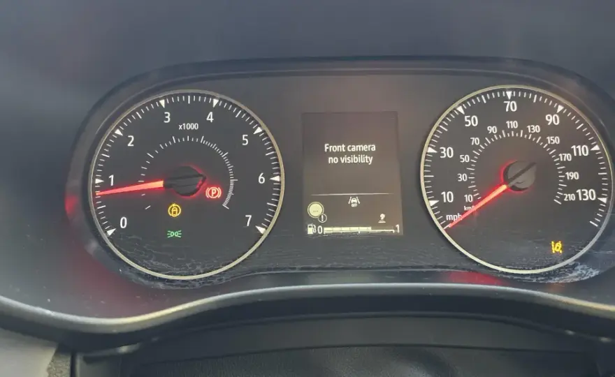Kontrolki Dacia Sandero - Co oznaczają i jak reagować?